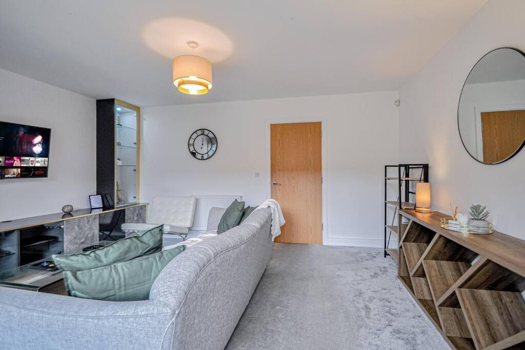Entire House Sleeps 8 Near The River Thames Maidenhead Exterior foto